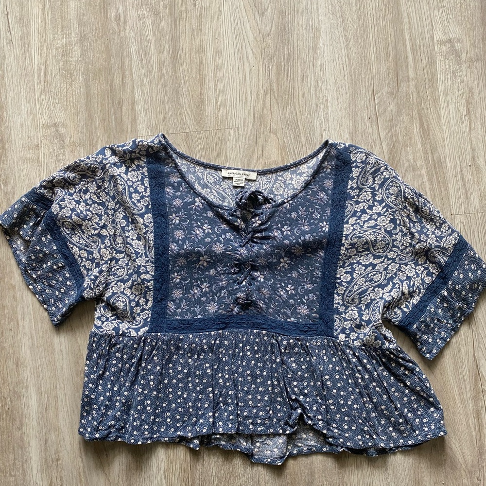 American Eagle cropped blouse